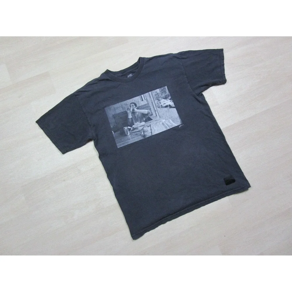 Nike SB Y2K T-Shirt Size (M) Omar Salazar‎ Skateboard Portrait Broken Arm 2010